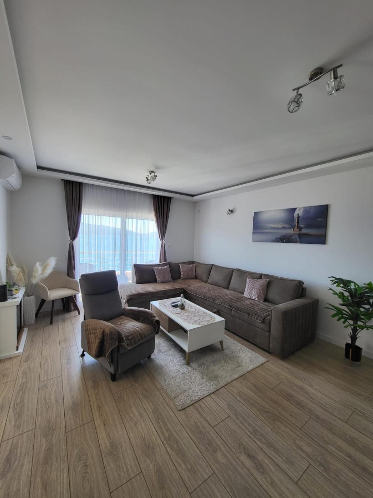 Matkovic Residence Тиват Екстер'єр фото