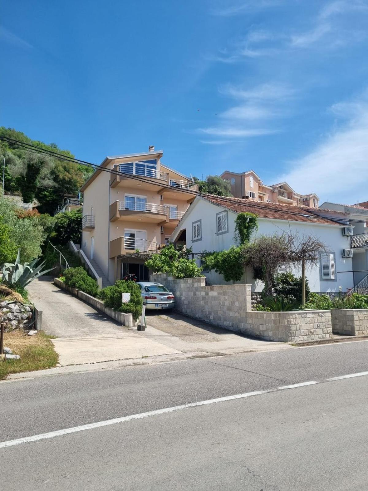 Matkovic Residence Тиват Екстер'єр фото